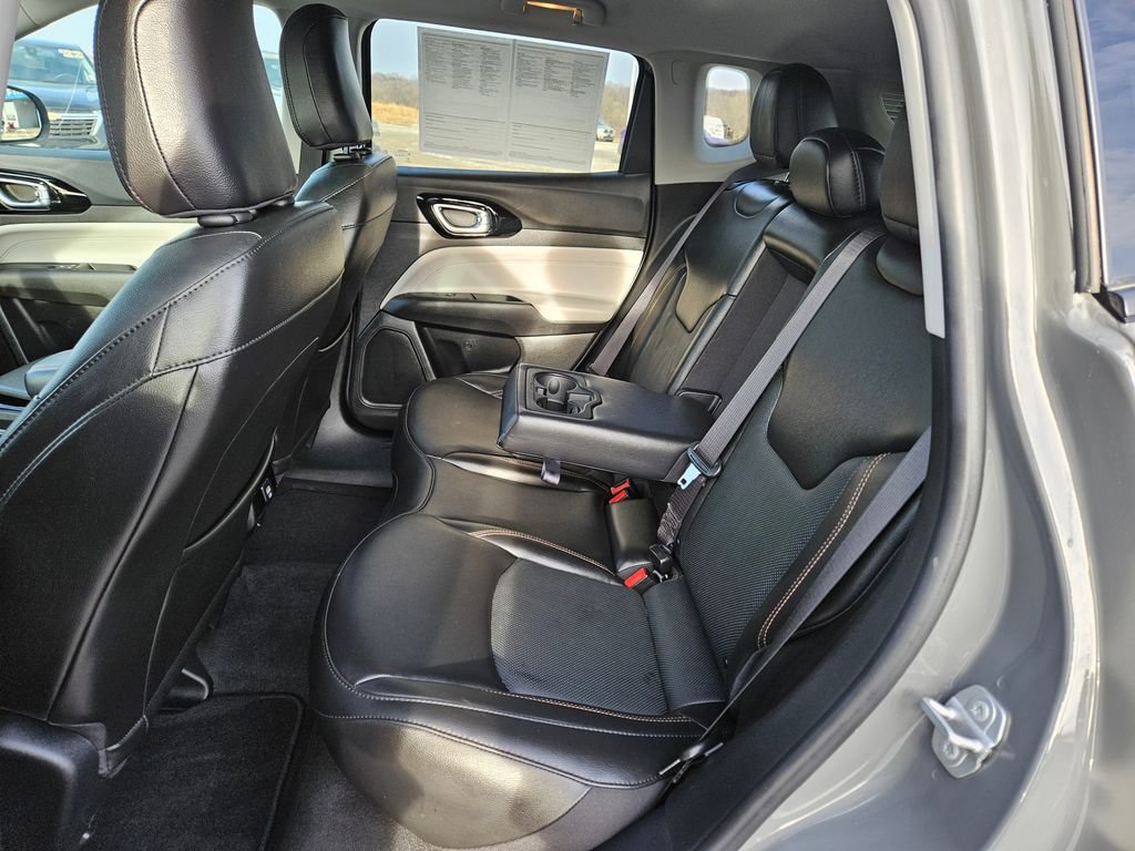 Used 2022 Jeep Compass Limited image 27