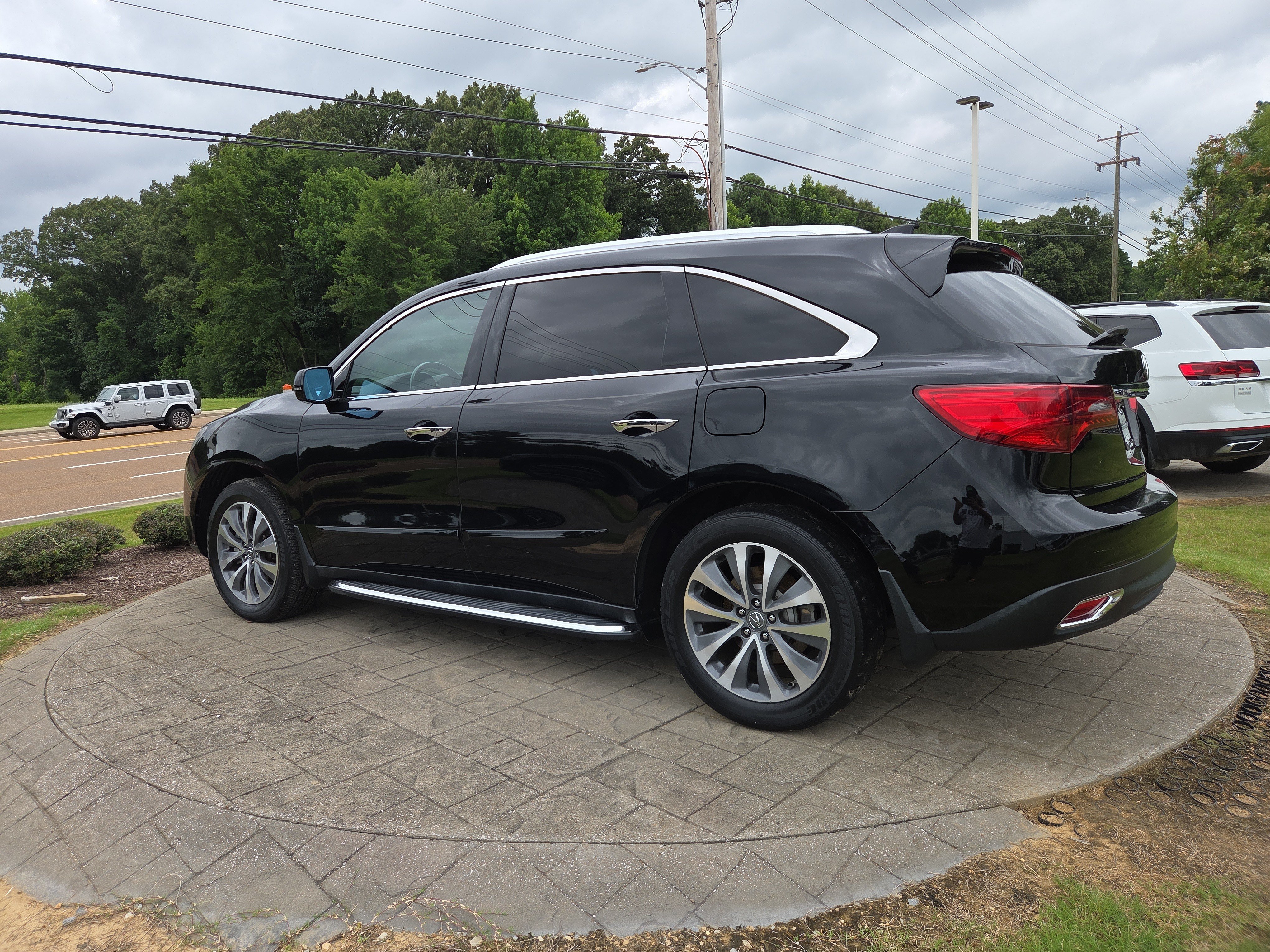Used 2016 Acura MDX FWD w/ Technology Package image 3
