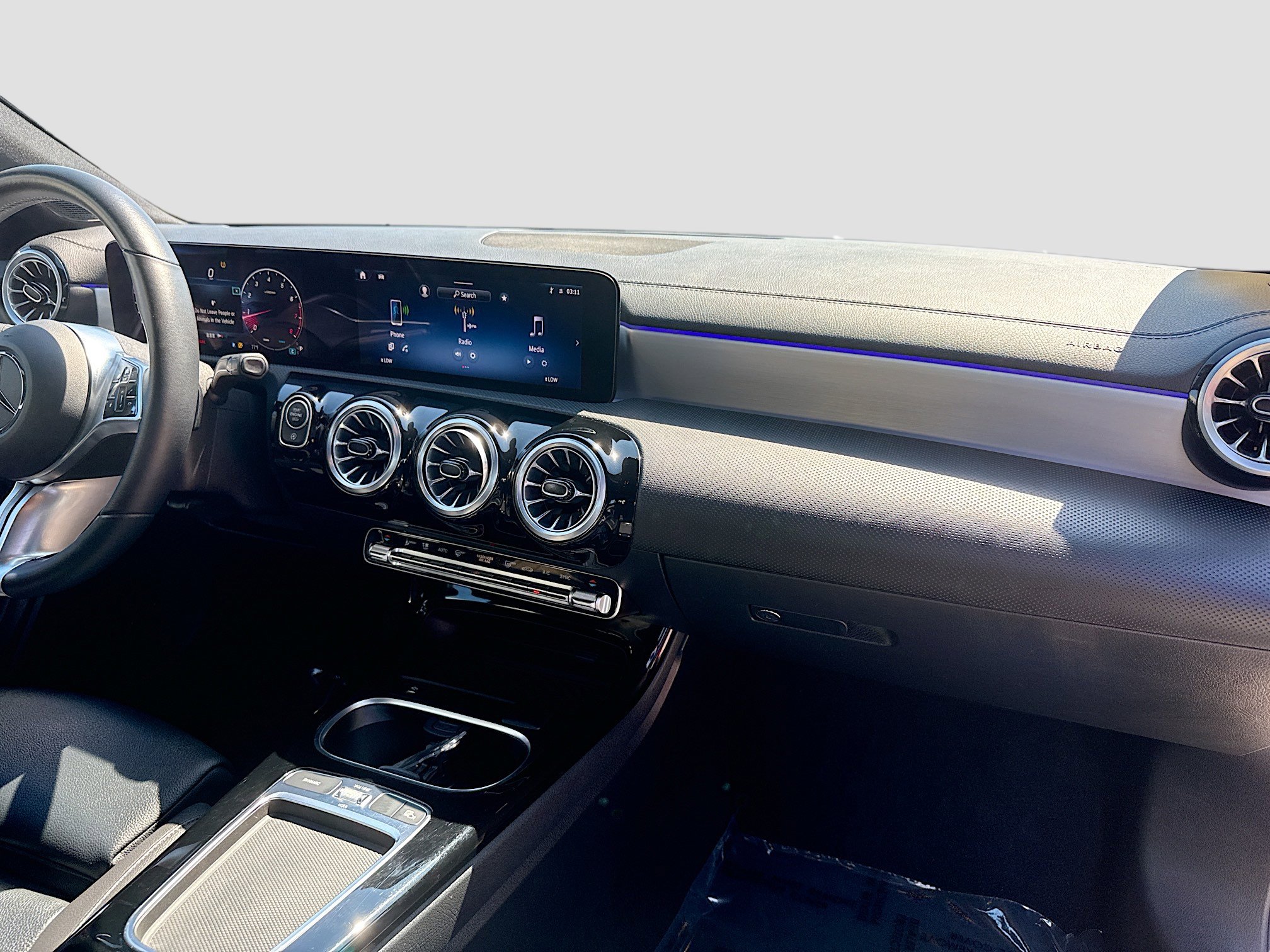 Used 2025 Mercedes-Benz CLA 250 image 32