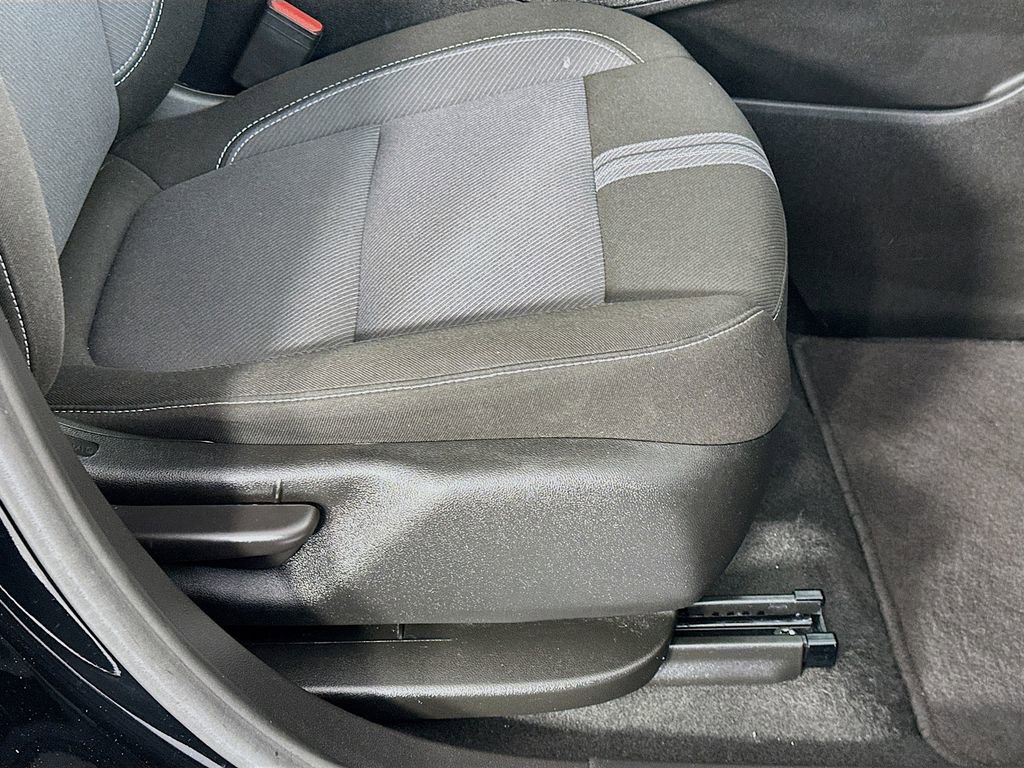 Used 2025 Chevrolet Blazer LT FWD image 23