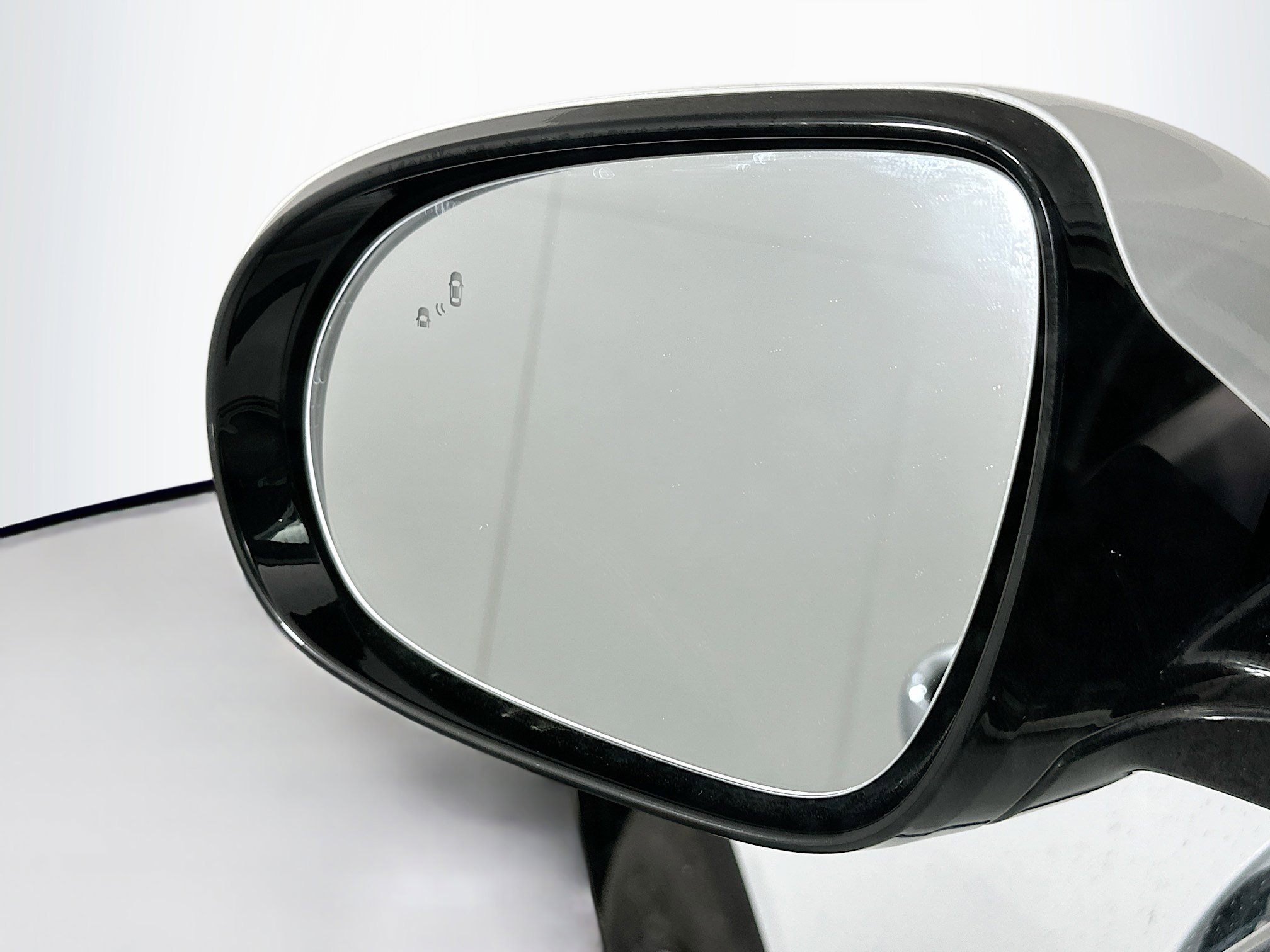 Used 2019 Kia Sorento LX w/ LX Convenience Package image 16