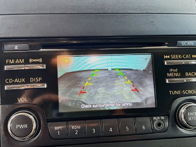 Used 2014 Nissan Frontier SV w/ SV Value Truck Package RWD image 13