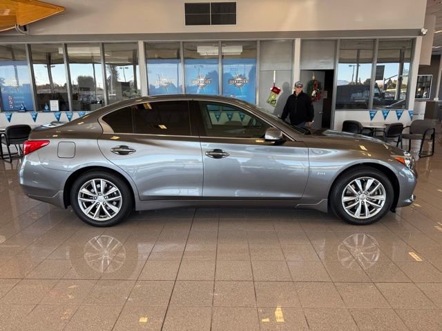 Used 2017 INFINITI Q50 Premium w/ 2.0T Premium Plus Package image 2