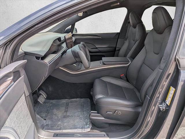 Used 2024 Tesla Model X image 16