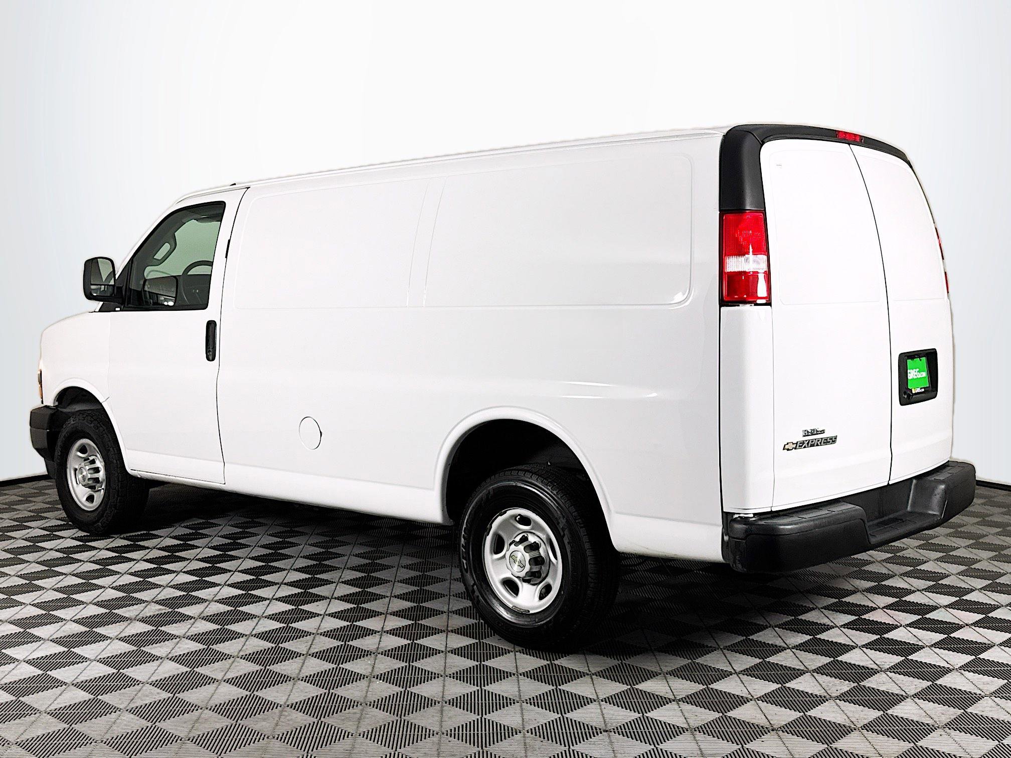 Used 2022 Chevrolet Express 2500 Work Van image 6