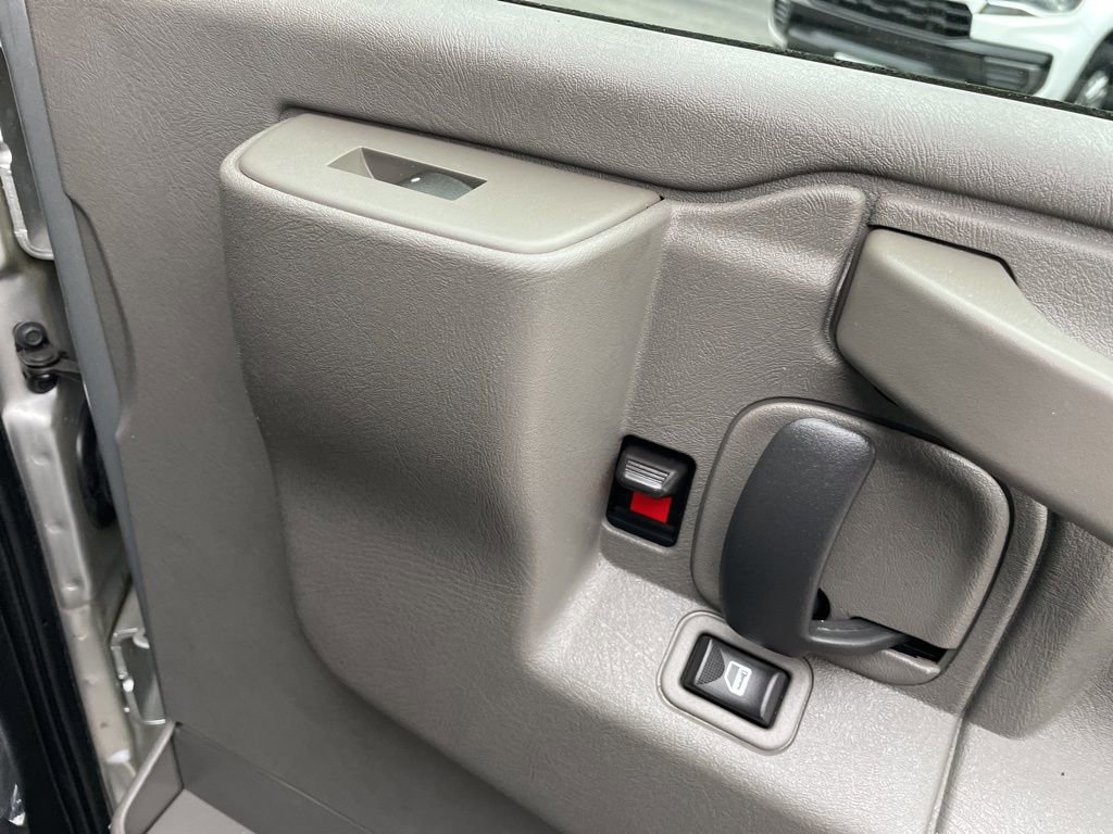 Used 2020 Chevrolet Express 2500 LS w/ Driver Convenience Package image 29