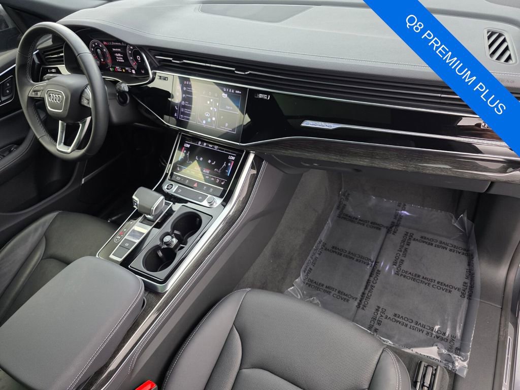 Used 2025 Audi Q8 Premium Plus w/ Premium Plus Package image 29