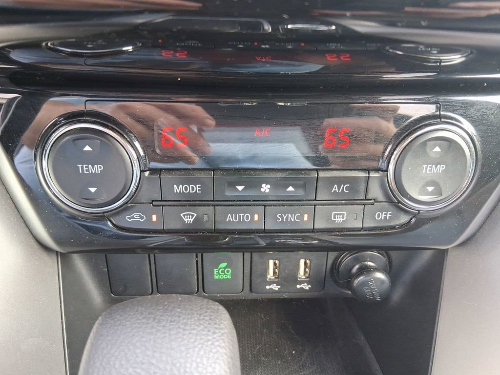 Used 2024 Mitsubishi Eclipse Cross AWD image 29