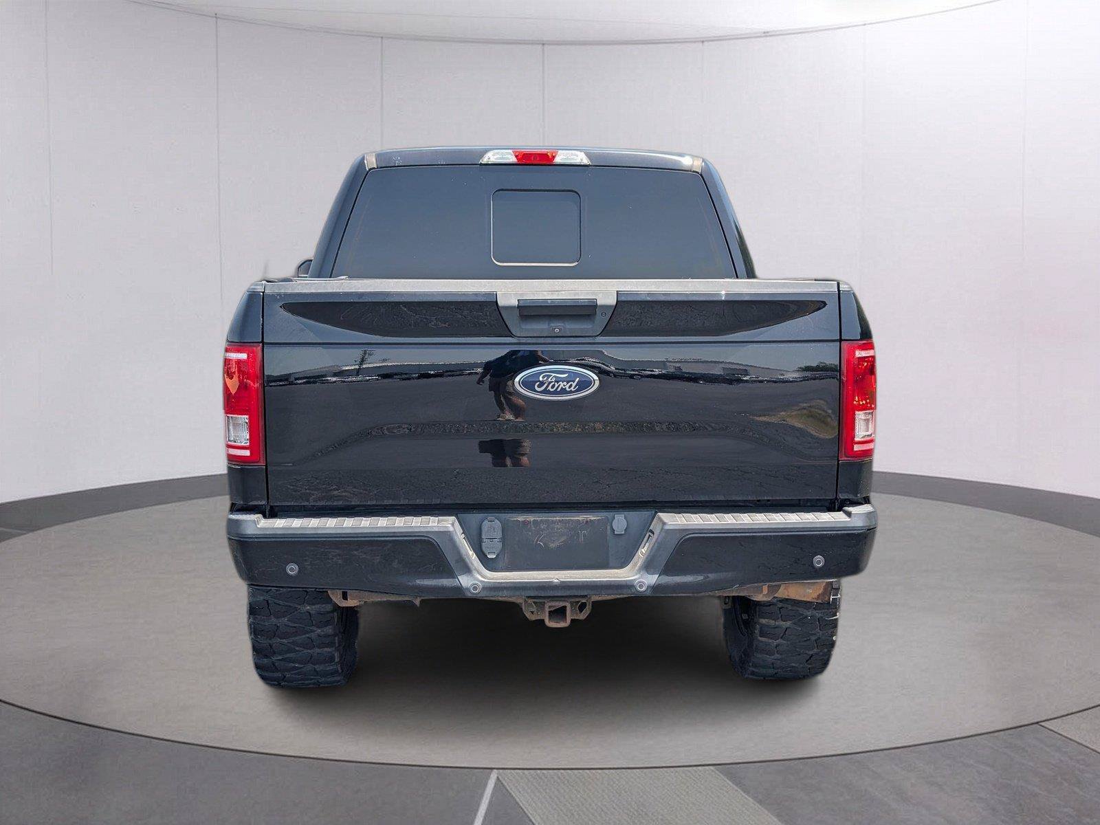 Used 2016 Ford F150 XLT w/ Equipment Group 302A Luxury AWD/4WD image 4