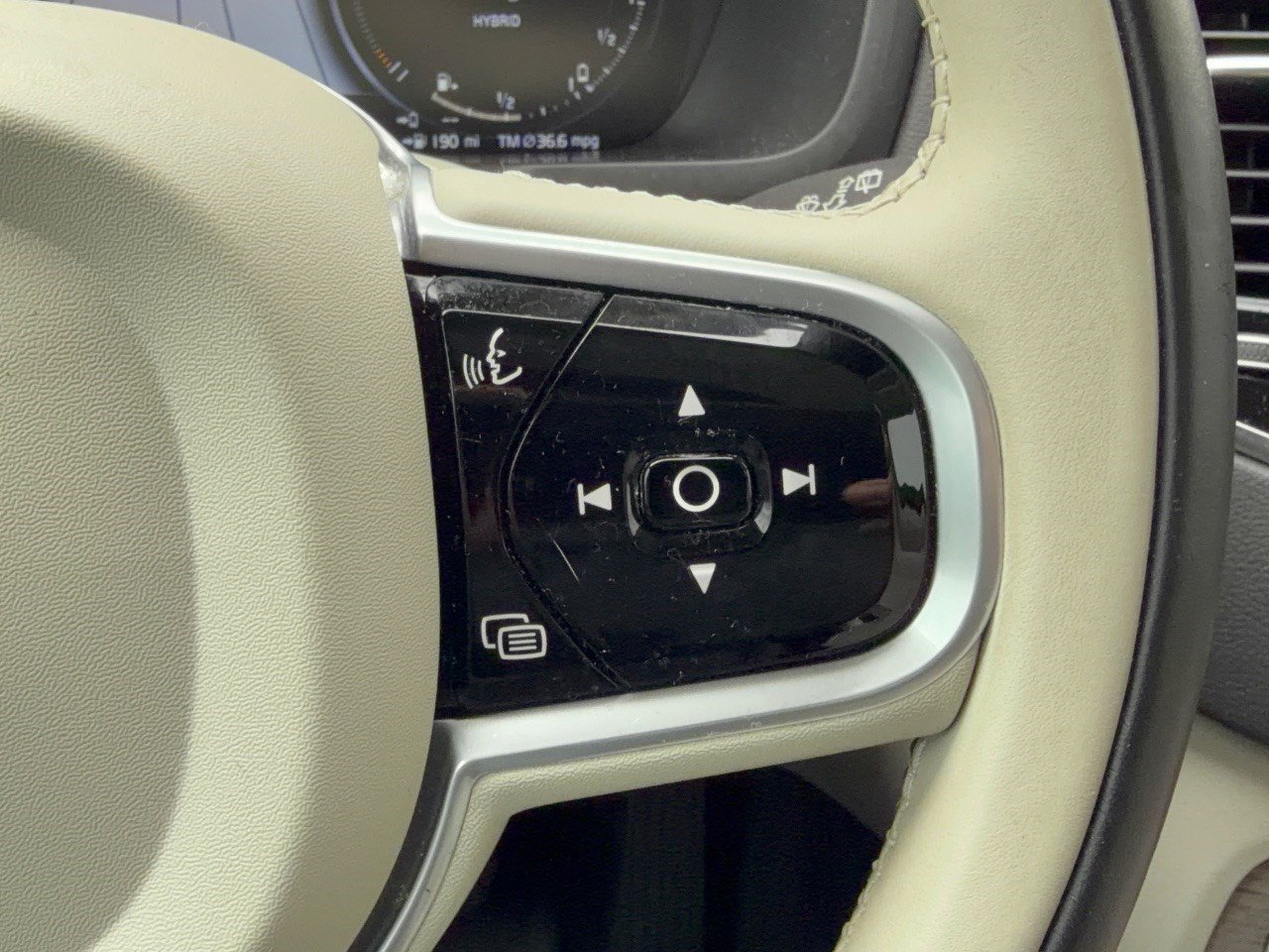 Used 2021 Volvo XC90 T8 Inscription w/ Advanced Package AWD/4WD image 19