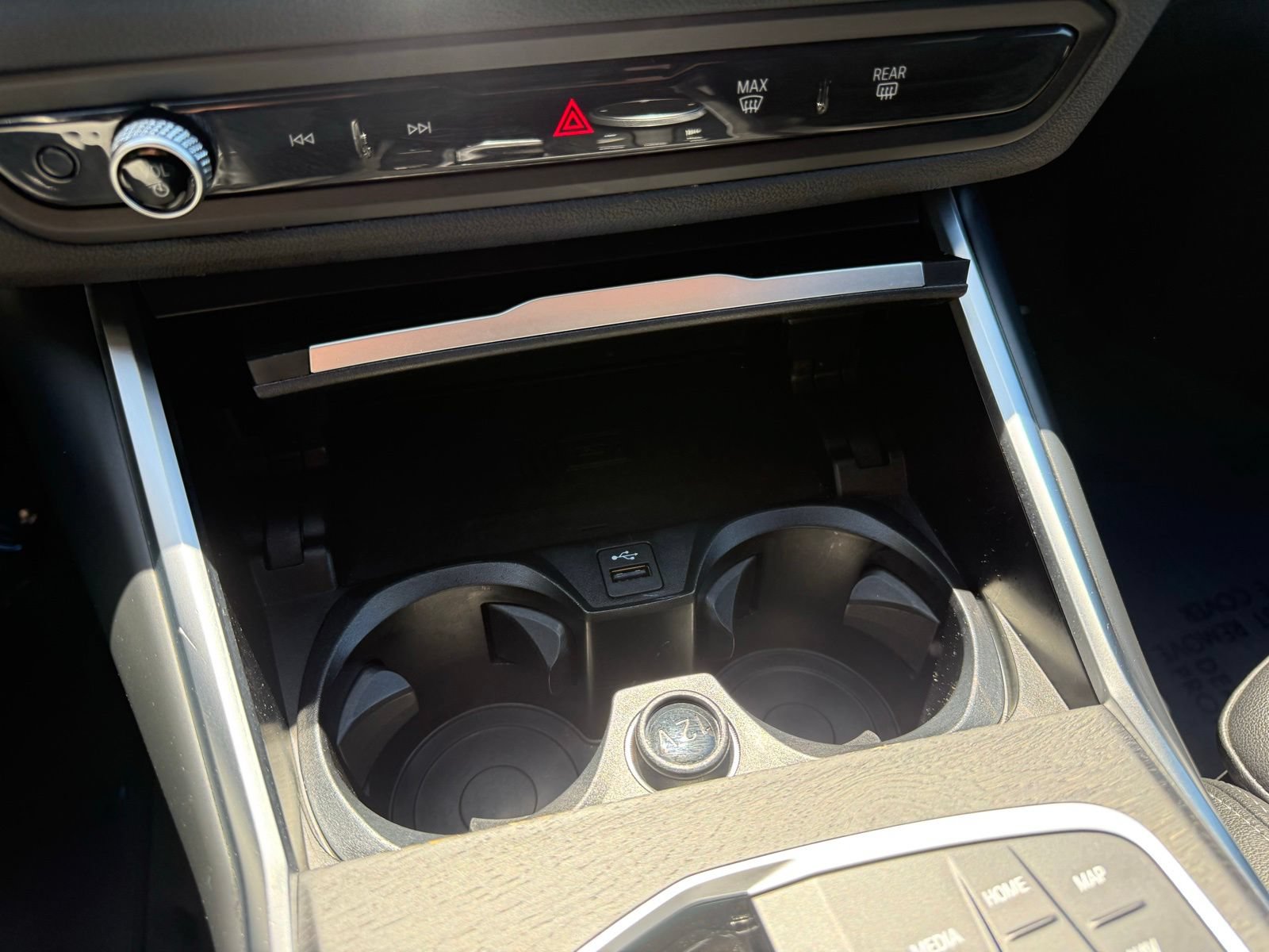 Used 2023 BMW 330e w/ M Sport Package RWD image 18