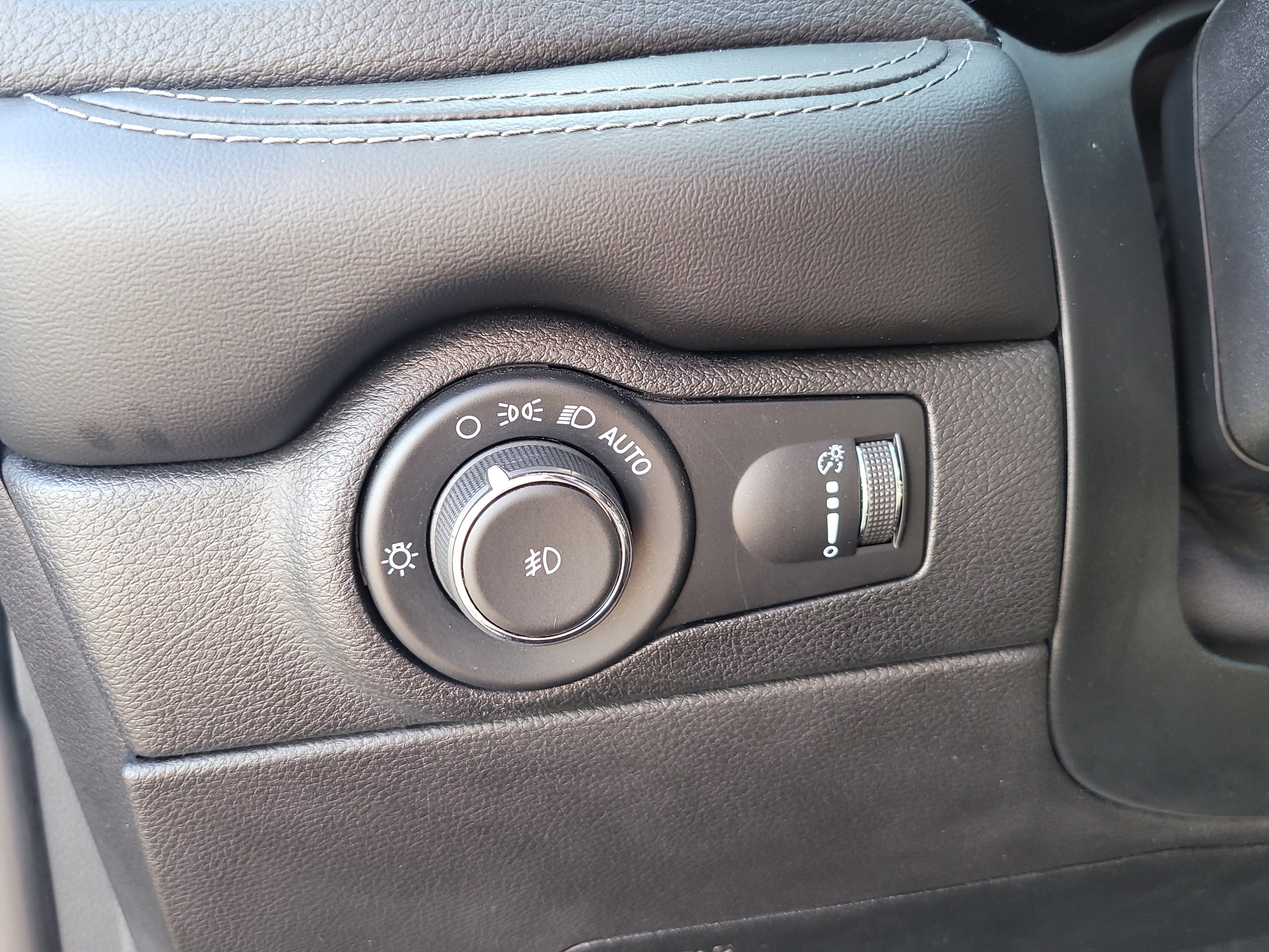 Used 2021 Dodge Durango GT w/ Blacktop Package image 30