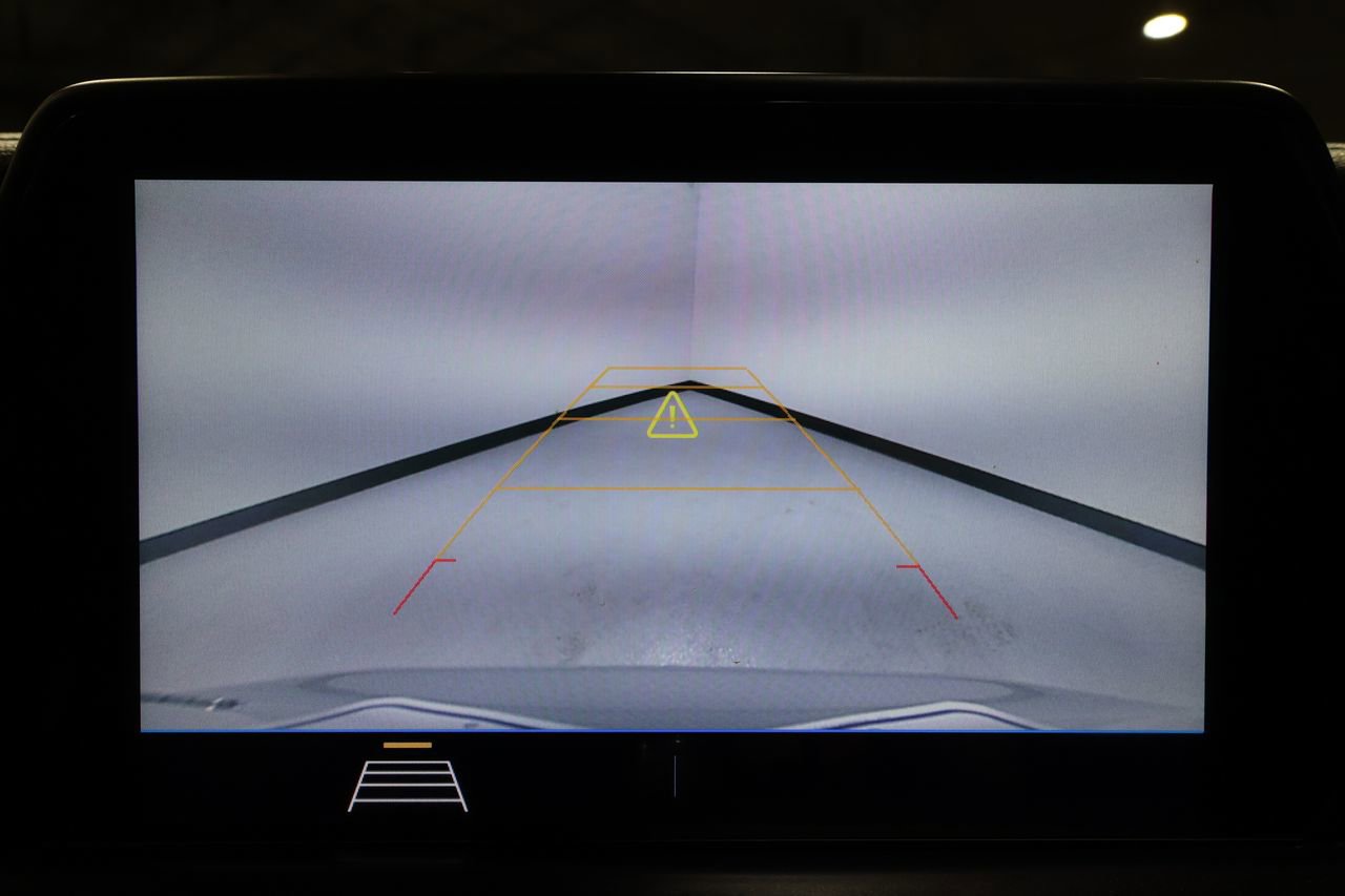 Used 2020 Chevrolet Blazer LT FWD image 13