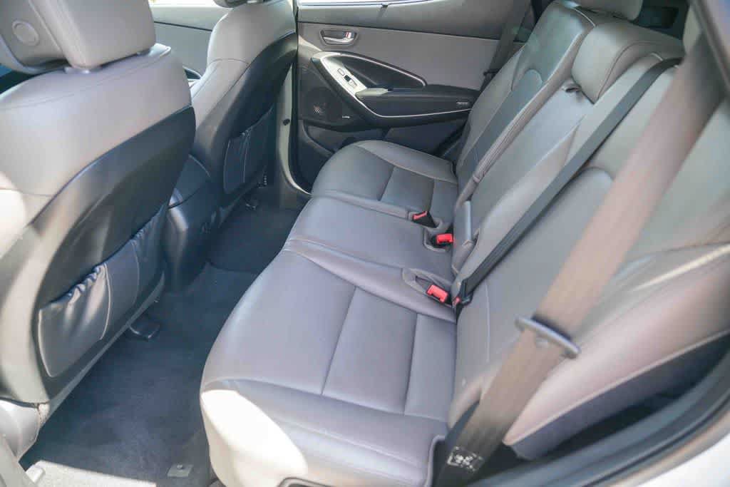 Used 2018 Hyundai Santa Fe Sport w/ Cargo Package AWD/4WD image 17