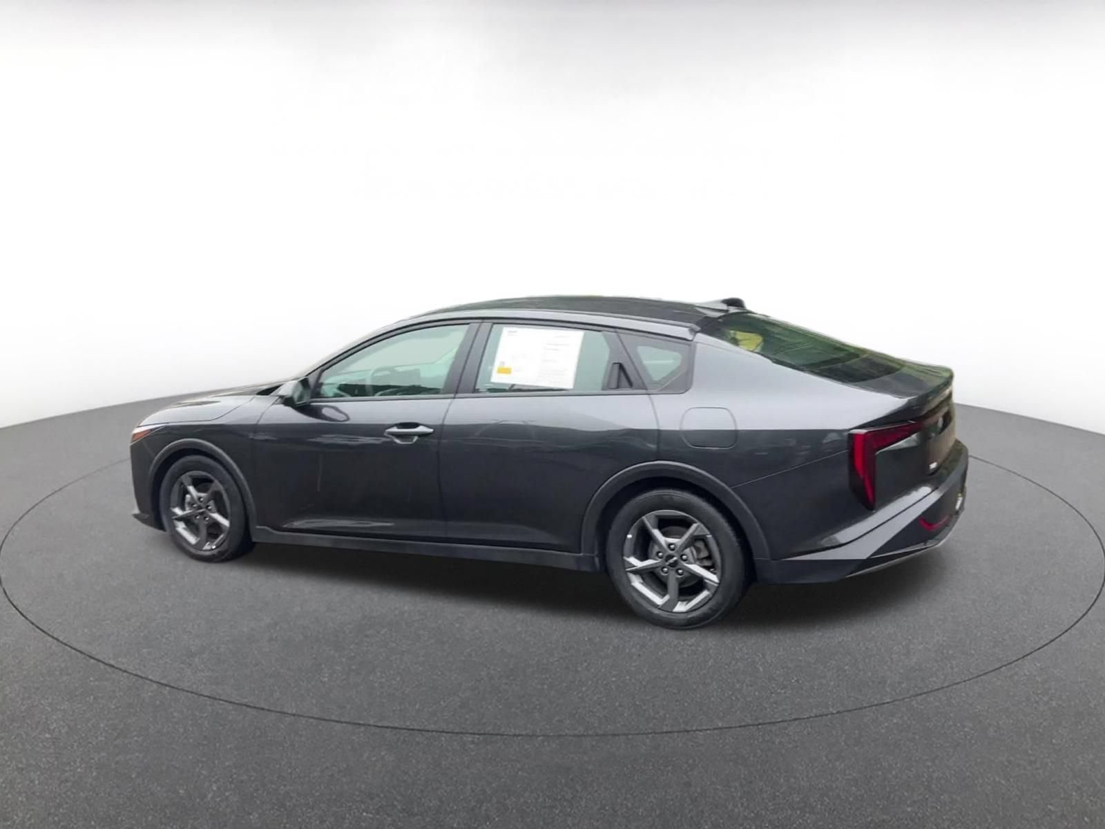 Used 2025 Kia K4 FWD image 9
