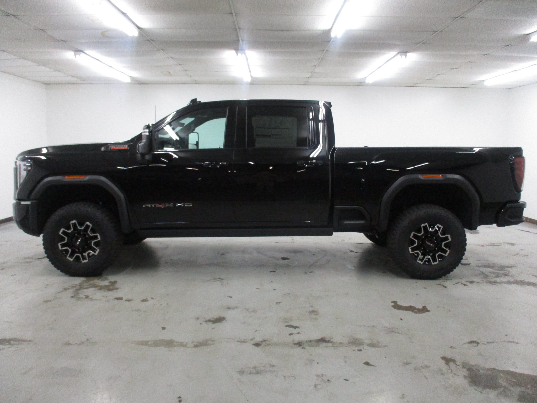 New 2026 GMC Sierra 2500 AT4X AWD/4WD image 21