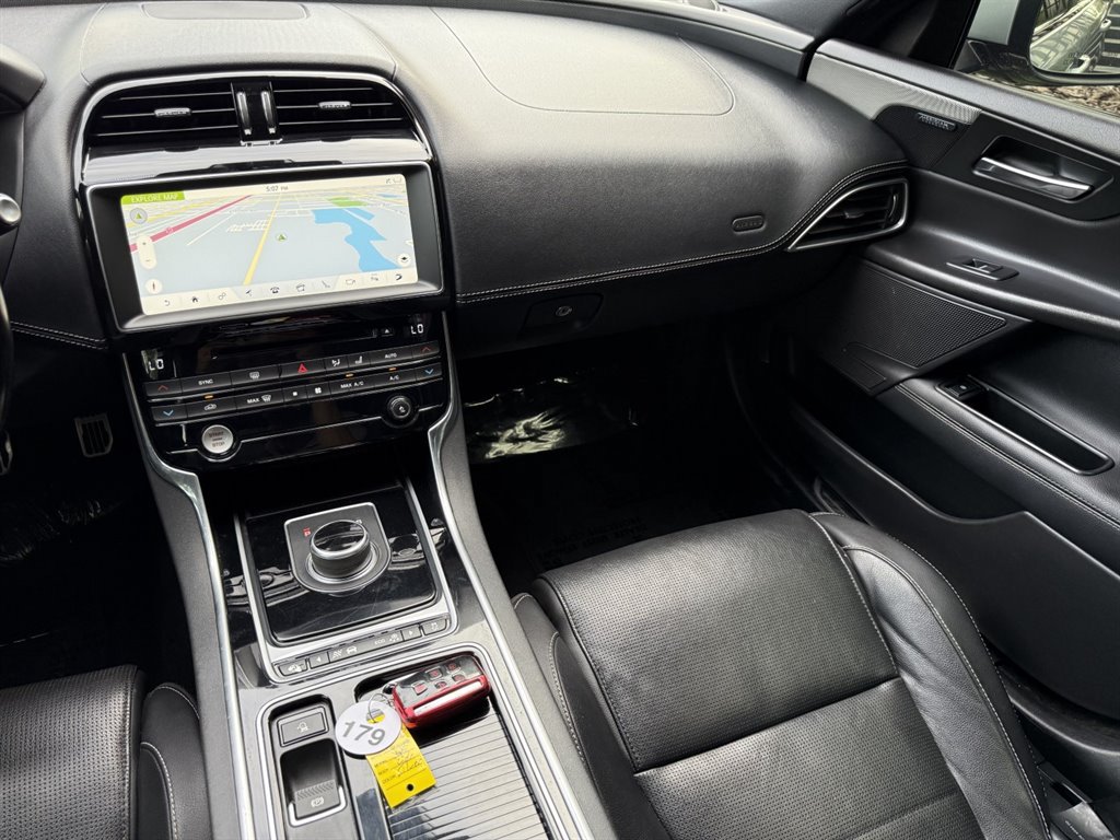 Used 2018 Jaguar XE S RWD image 24