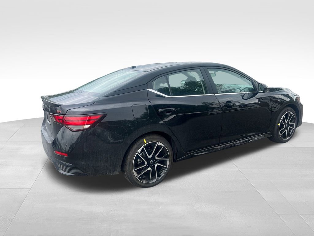 New 2025 Nissan Sentra SR image 6