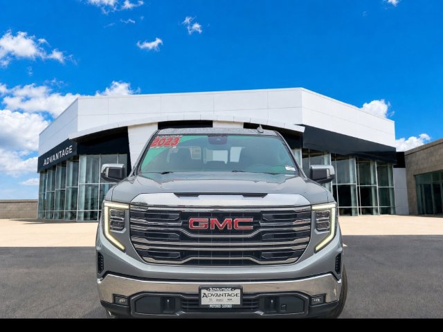 Used 2023 GMC Sierra 1500 SLT w/ SLT Premium Package AWD/4WD image 4