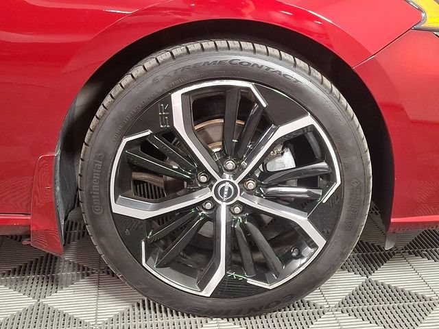 Used 2023 Nissan Altima 2.5 SR FWD image 11