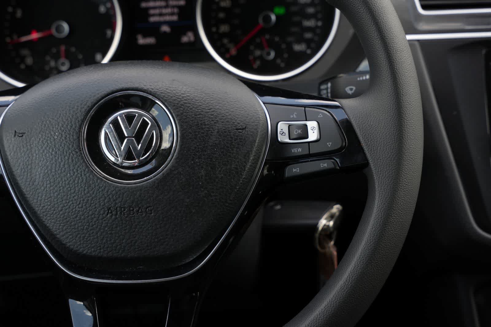 Used 2021 Volkswagen Tiguan S FWD image 11