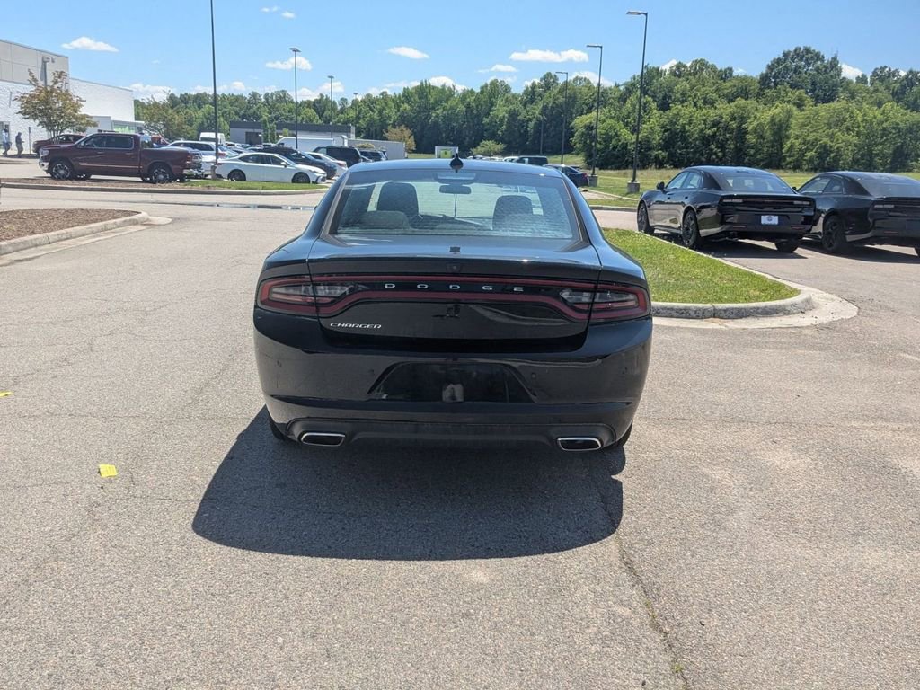 Used 2023 Dodge Charger SXT RWD image 4