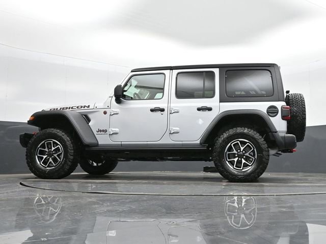 Used 2024 Jeep Wrangler Unlimited Rubicon w/ Capability Package image 44