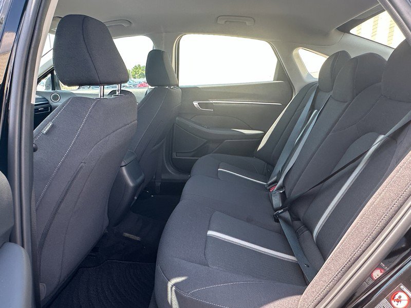 Used 2023 Hyundai Sonata SE w/ Cargo Package image 21