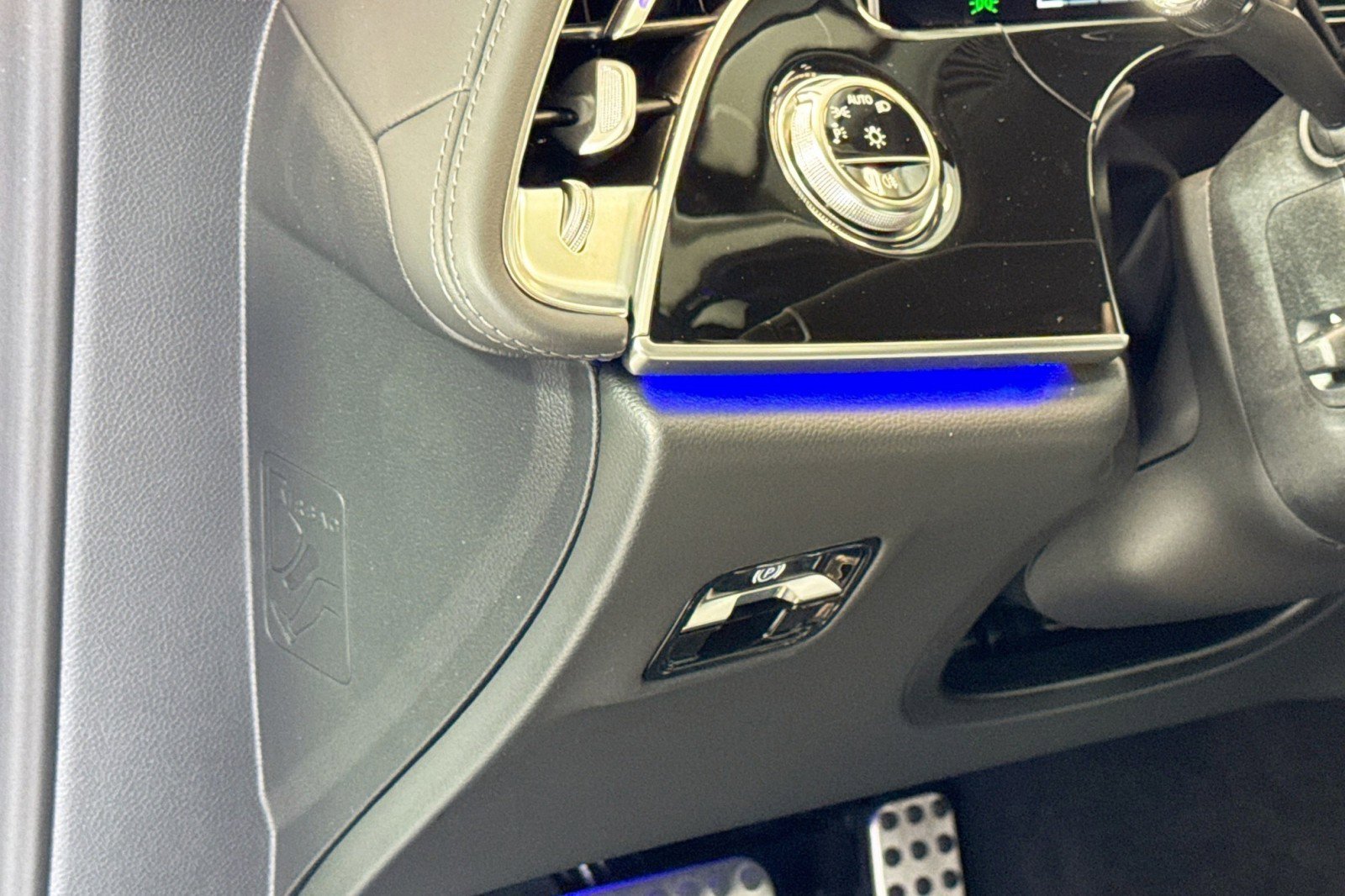 New 2026 Mercedes-Benz E 53 AMG 4MATIC Sedan image 10