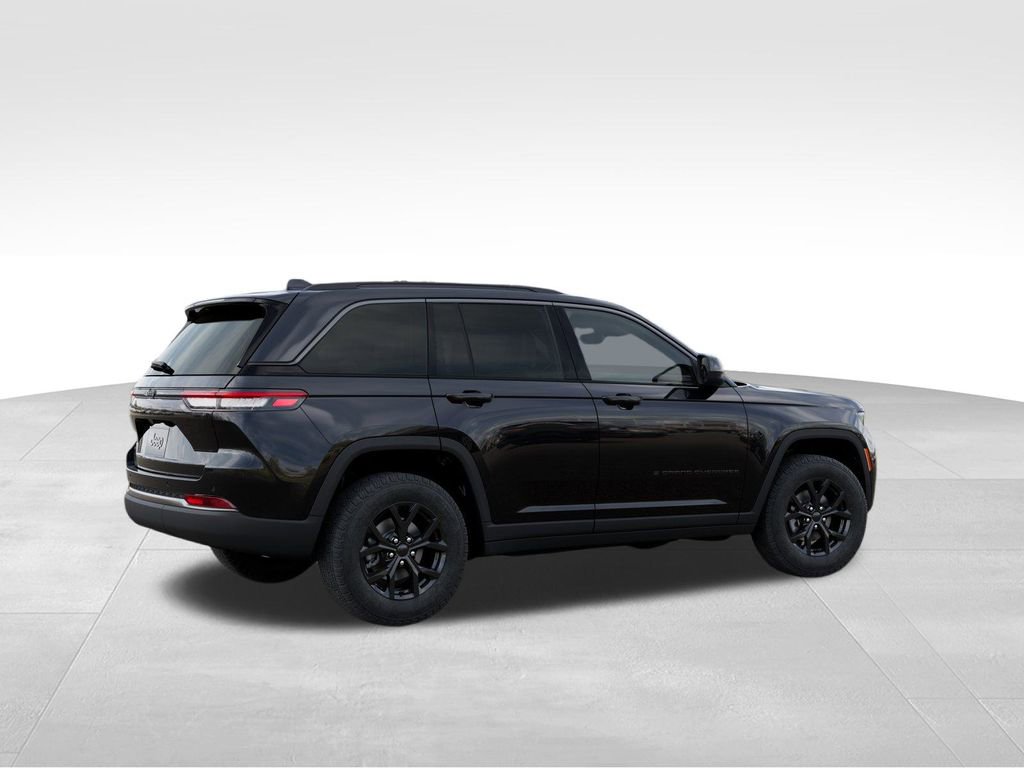 New 2026 Jeep Grand Cherokee Laredo image 5