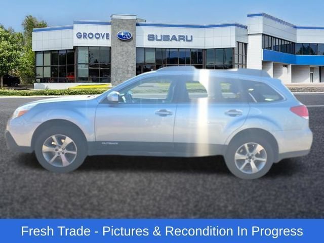 Used 2014 Subaru Outback 2.5i Limited w/ Popular Package #1B AWD/4WD image 2