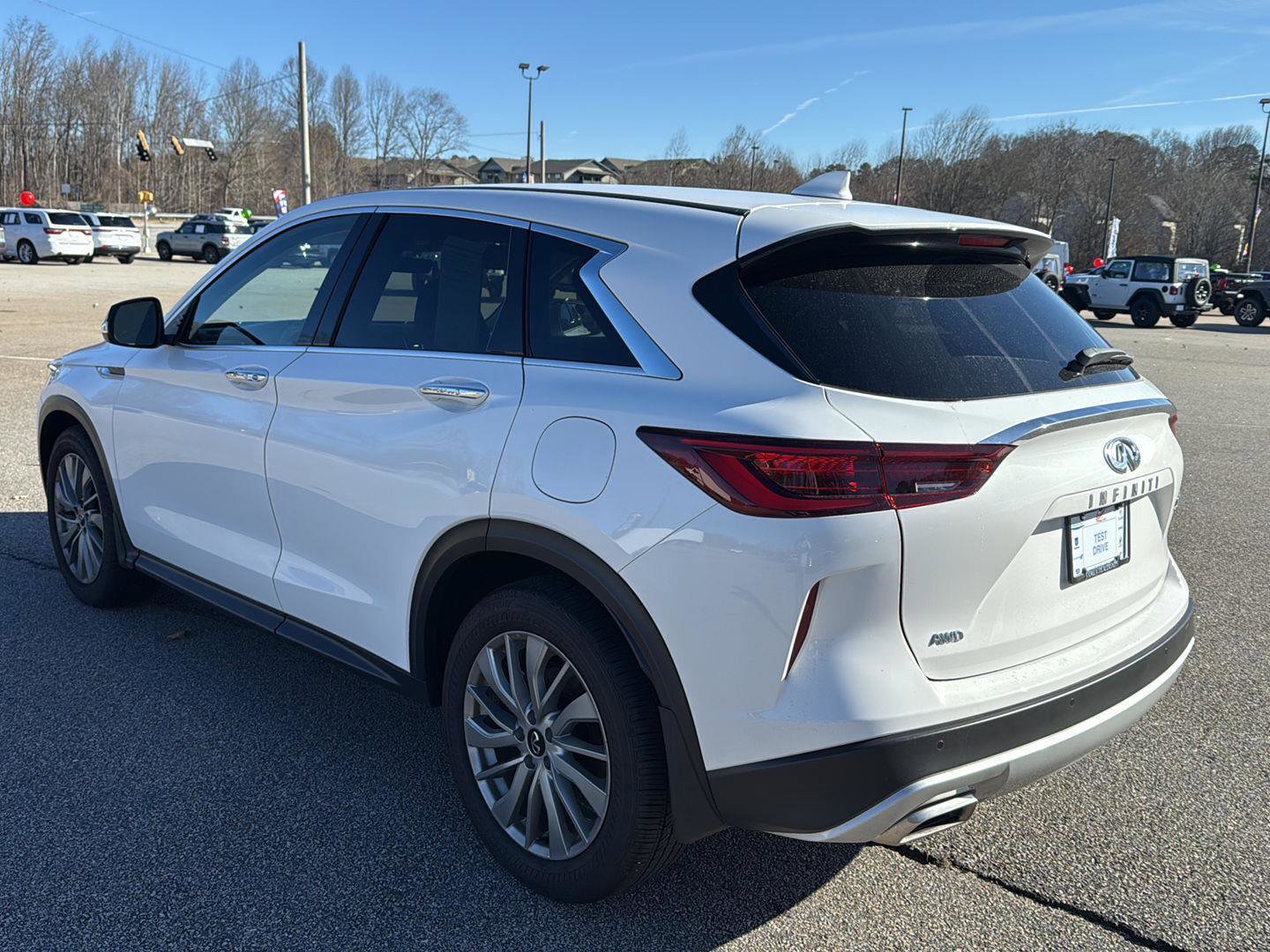 Used 2025 INFINITI QX50 Pure image 4