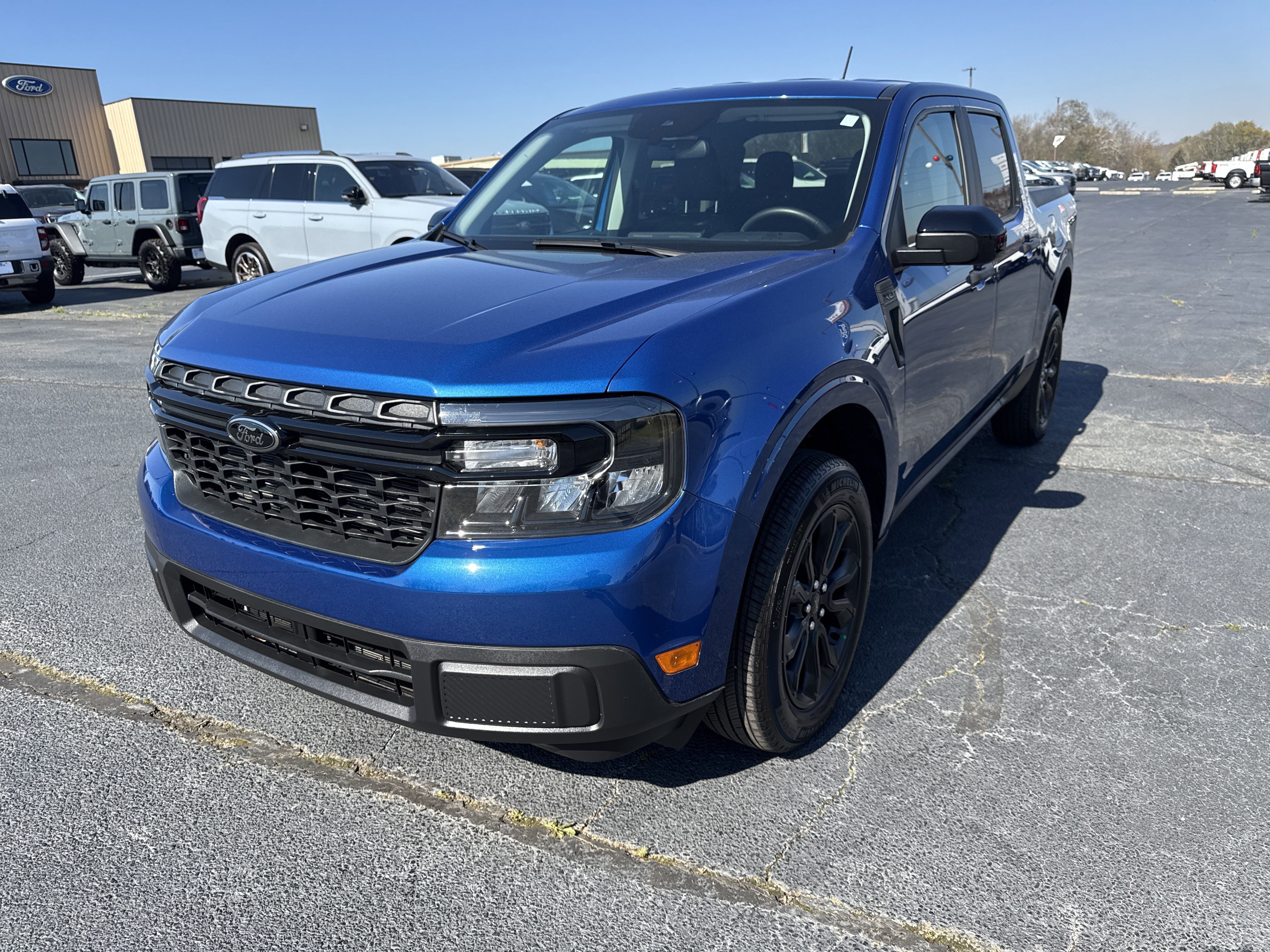 Certified 2024 Ford Maverick XLT w/ XLT Luxury Package FWD image 2