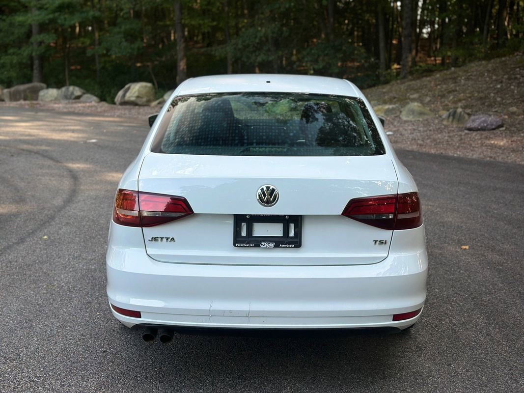 Used 2017 Volkswagen Jetta S w/ Jetta S Cold Weather Package image 6