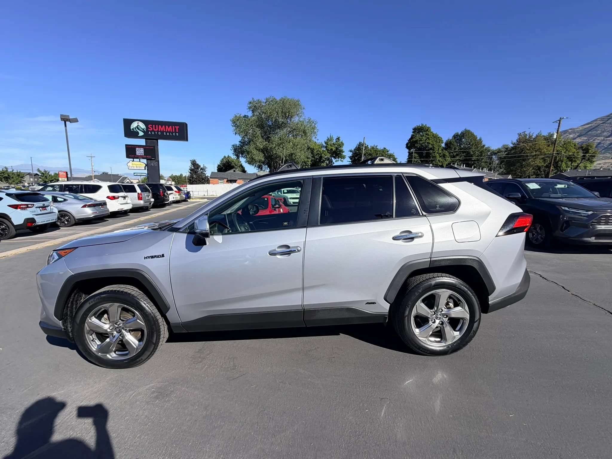 Used 2021 Toyota RAV4 Limited AWD/4WD image 7