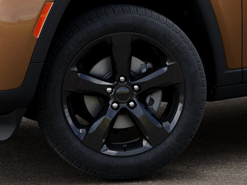 New 2026 Jeep Grand Cherokee L Limited w/ Limited Altitude Package AWD/4WD image 8