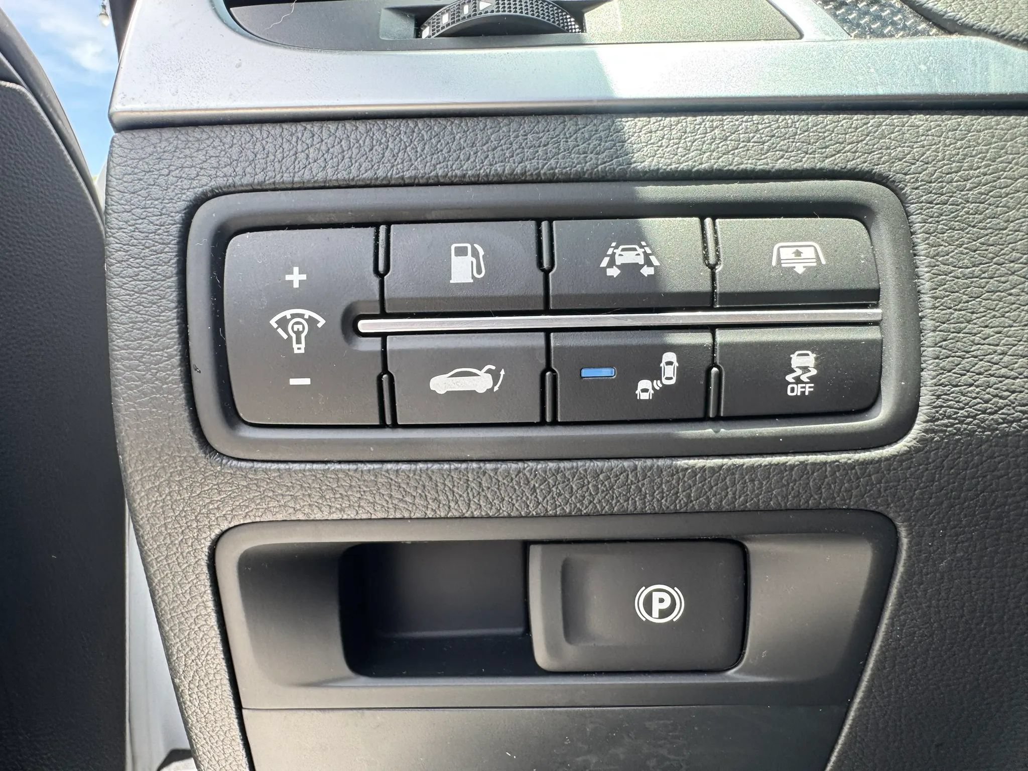 Used 2018 Genesis G80 3.3T Sport AWD/4WD image 52