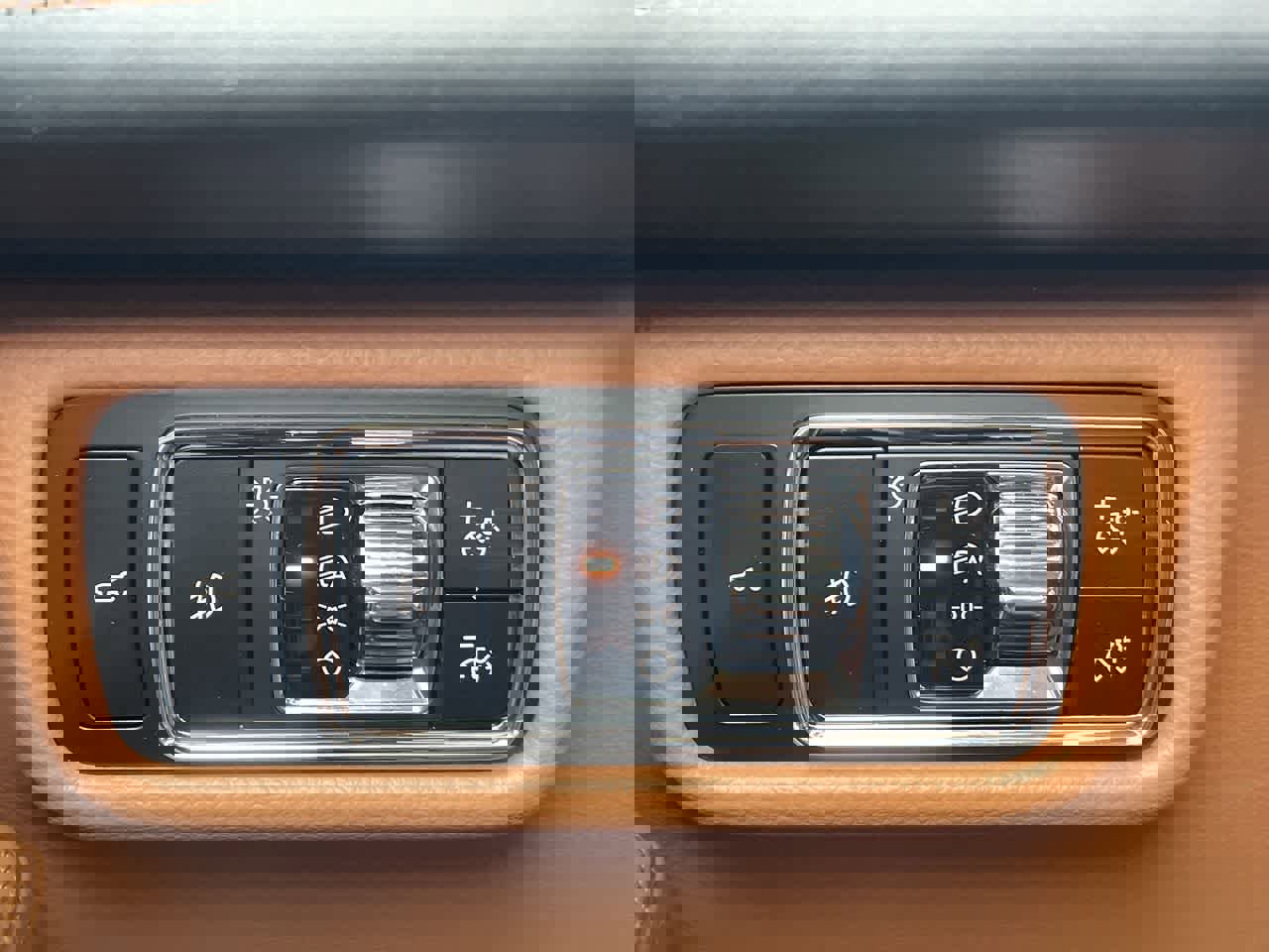 Used 2024 Lincoln Aviator Black Label w/ Jet Package image 32