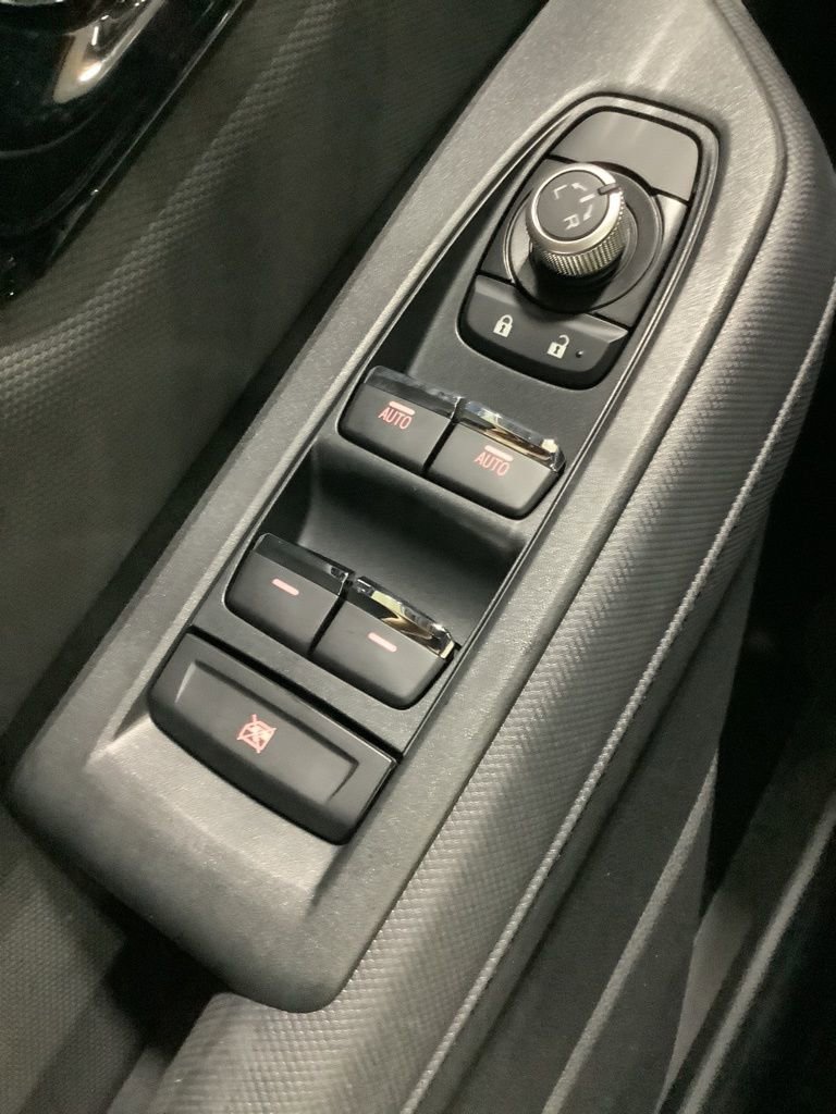 Used 2025 Subaru Forester Limited image 10