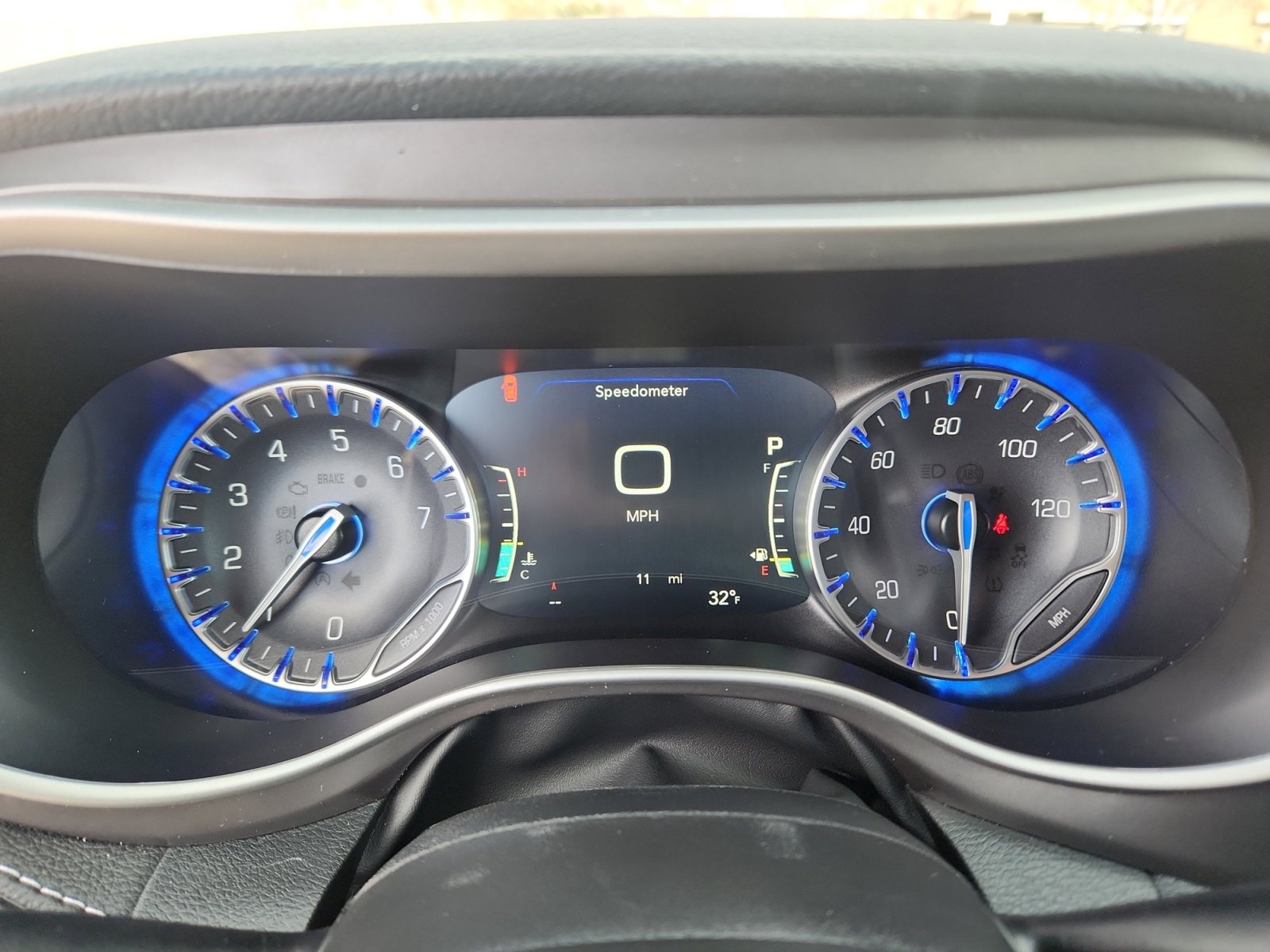 New 2026 Chrysler Pacifica Select AWD/4WD image 11