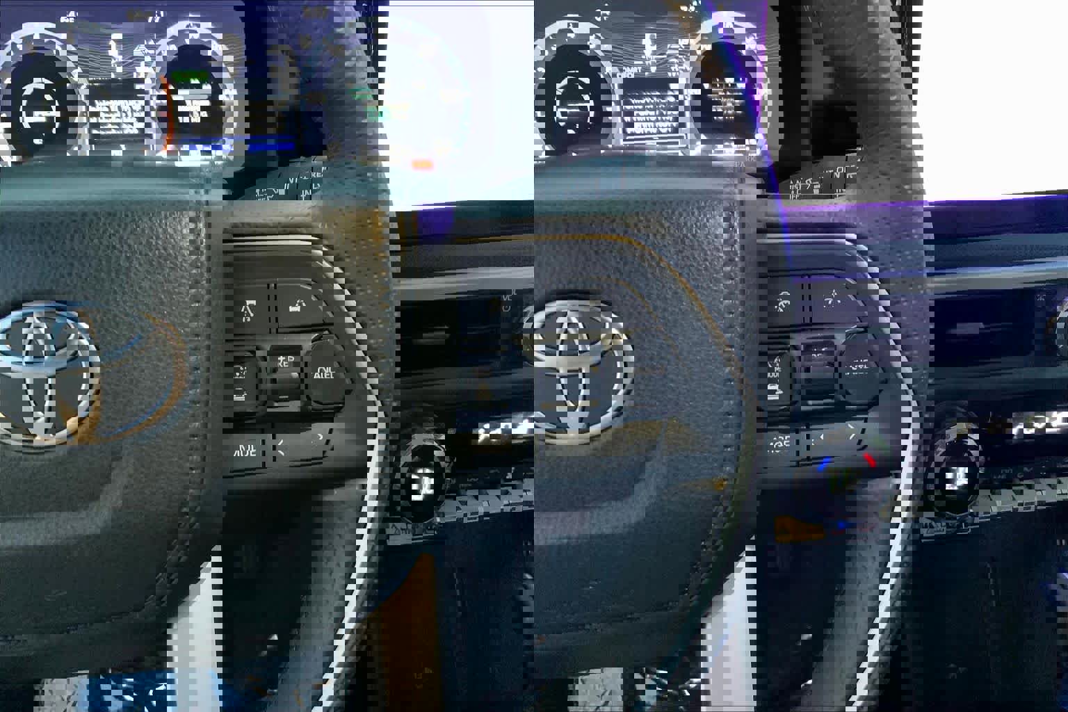 Used 2025 Toyota 4Runner Limited image 24