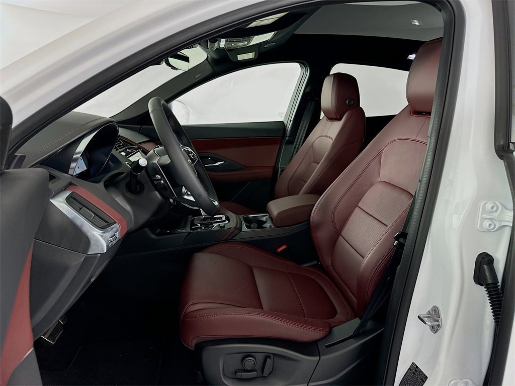 New 2024 Jaguar E-PACE R-Dynamic SE image 22