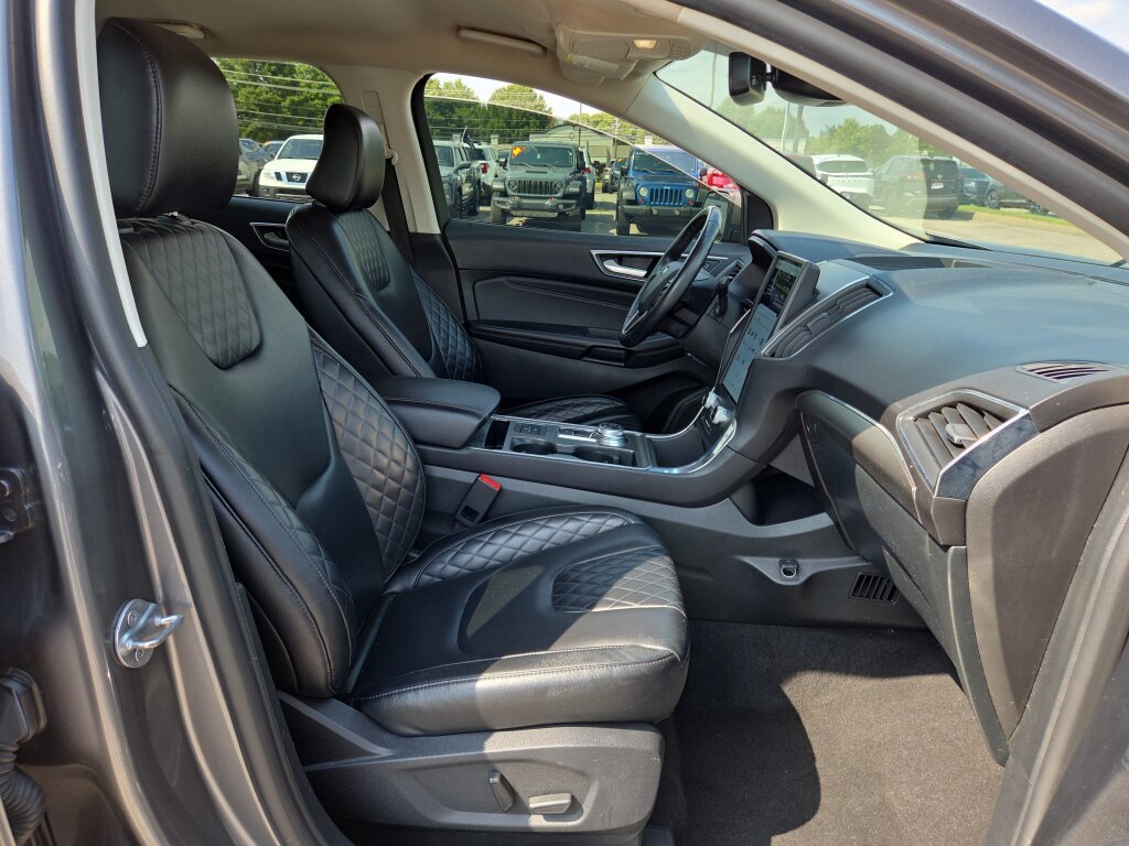 Used 2024 Ford Edge Titanium AWD/4WD image 15