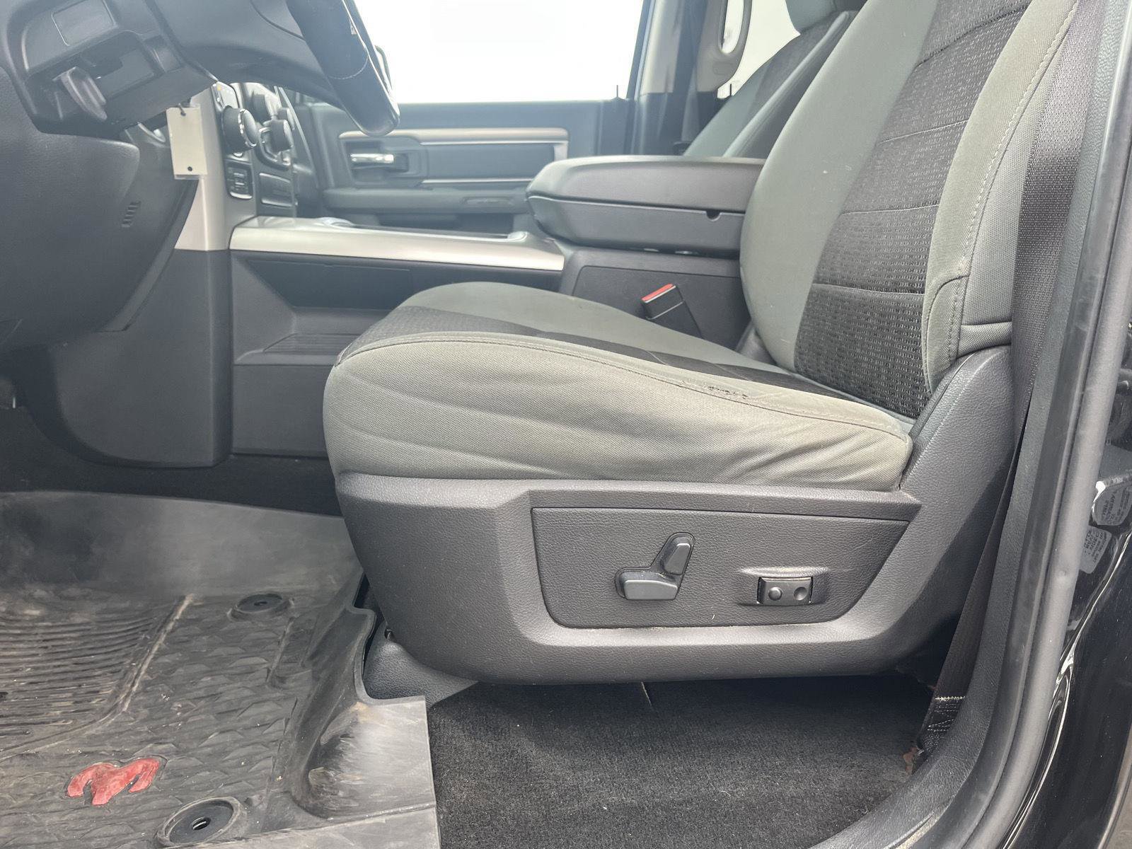 Used 2016 RAM 1500 Big Horn image 11