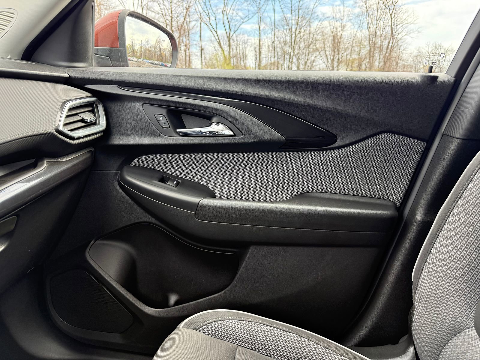 Certified 2021 Chevrolet TrailBlazer LT w/ Convenience Package AWD/4WD image 36