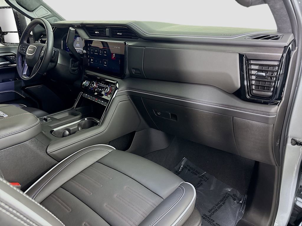 Used 2025 GMC Sierra 2500 AT4X image 35