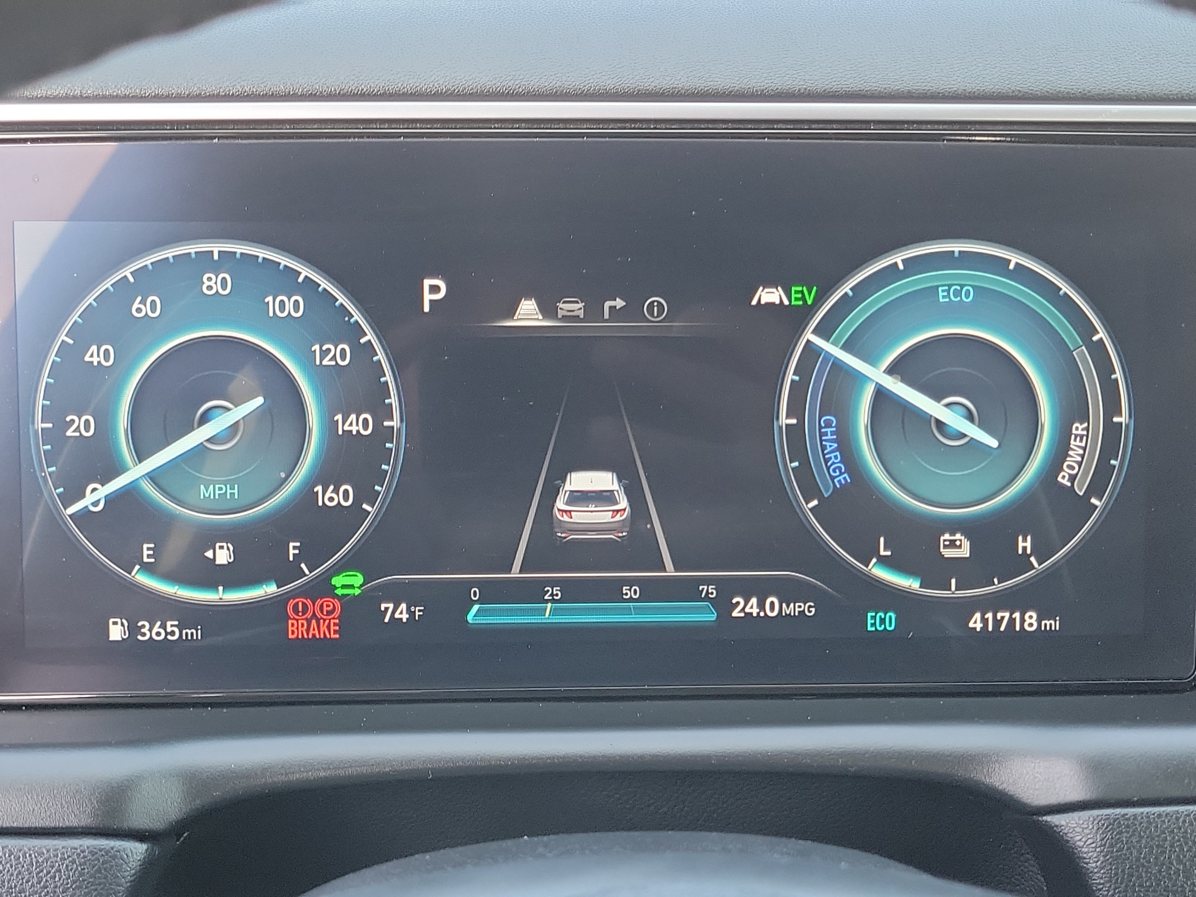 Certified 2023 Hyundai Tucson Limited AWD/4WD image 10