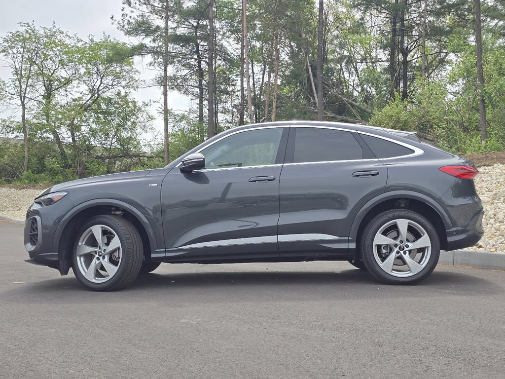 Used 2025 Audi Q5 Premium Plus w/ Premium Plus AWD/4WD image 25