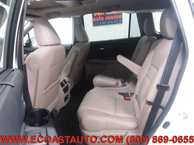 Used 2022 Honda Pilot Touring image 14
