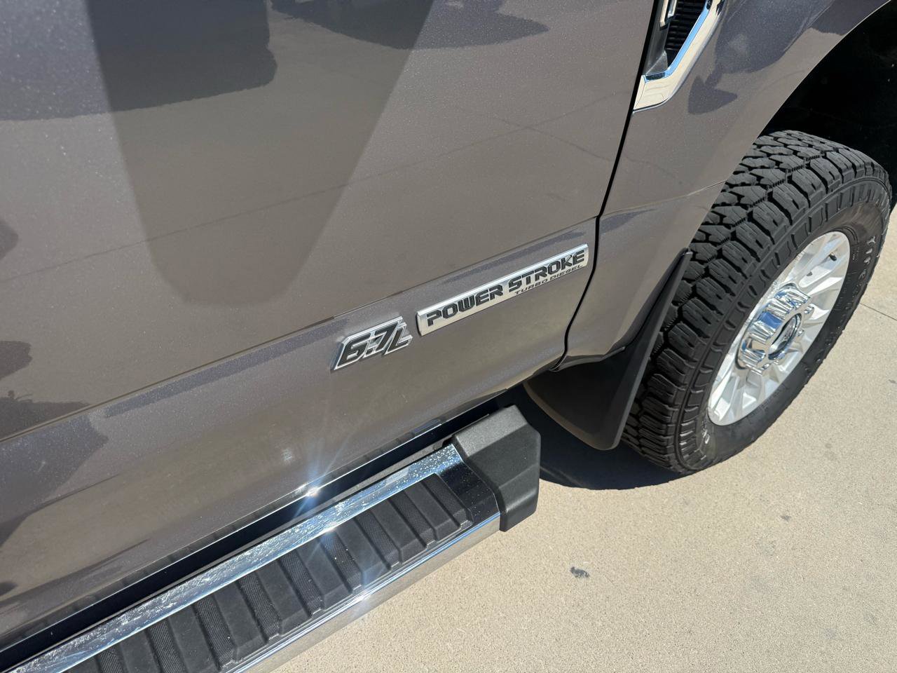Used 2022 Ford F250 XLT AWD/4WD image 21